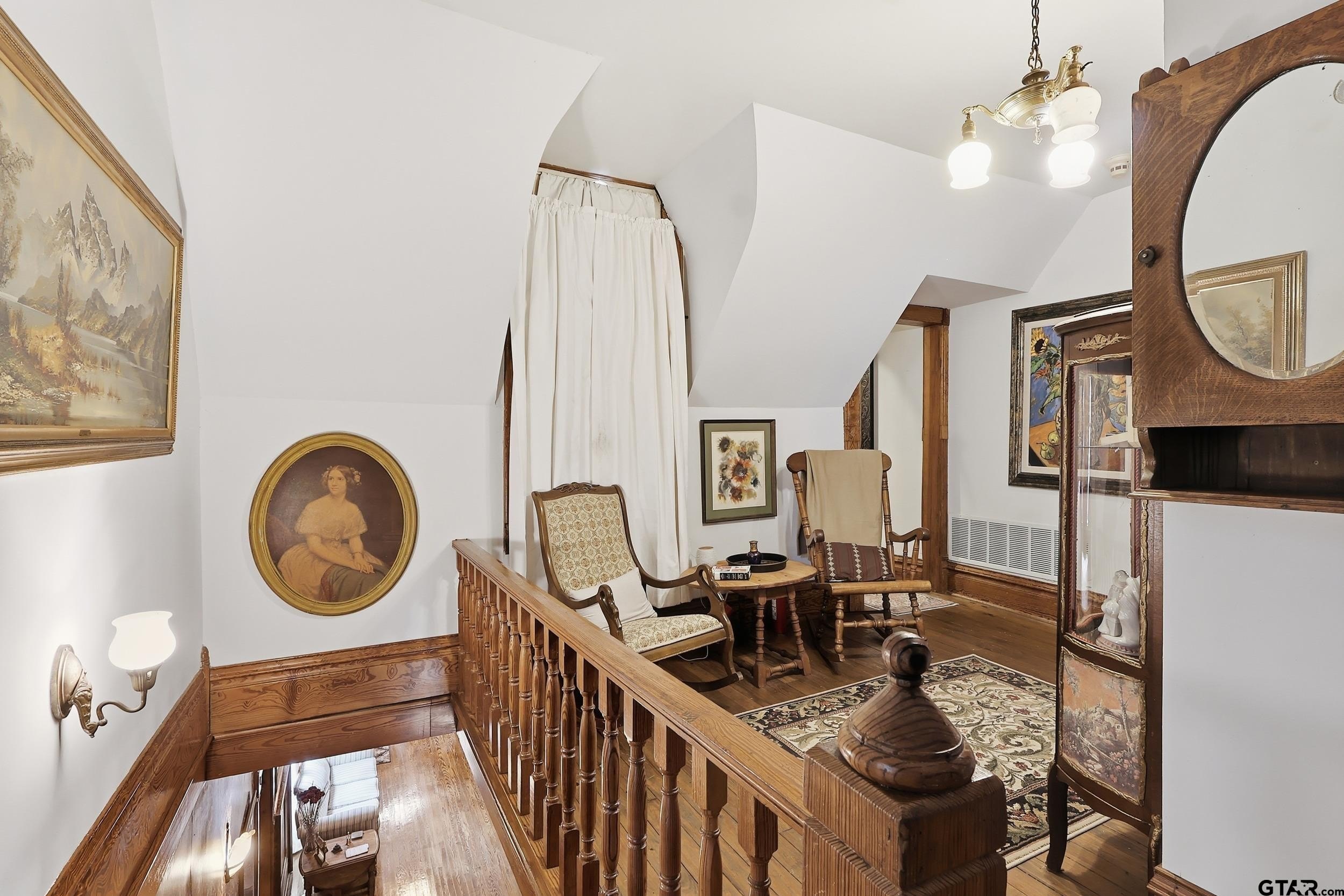 Pittsburg, Texas, 75686, United States, 6 Bedrooms Bedrooms, ,8 BathroomsBathrooms,Residential,For Sale,2005846