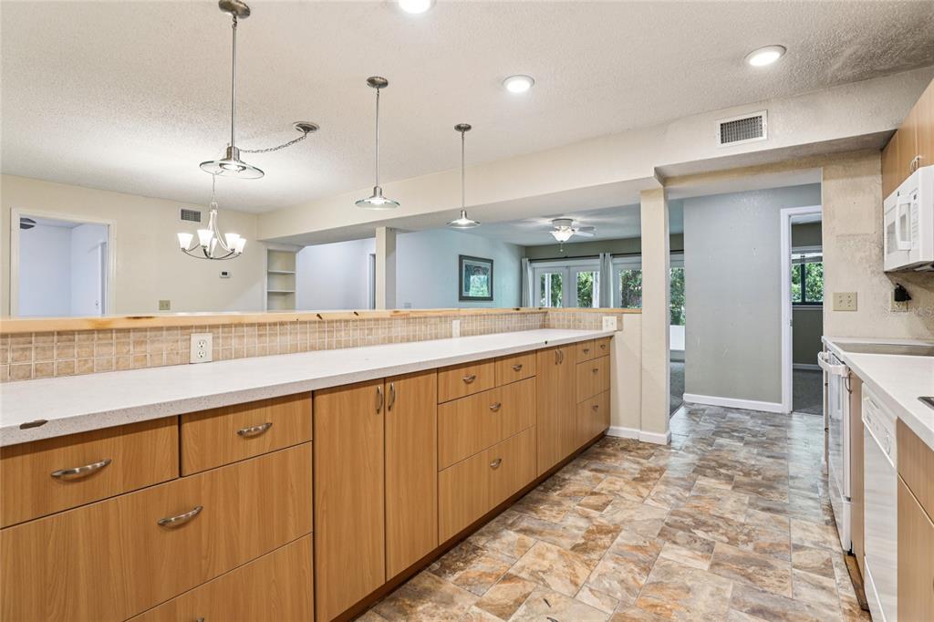 Port Orange, Florida, 32127, United States, 5 Bedrooms Bedrooms, ,4 BathroomsBathrooms,Residential,For Sale,1857697
