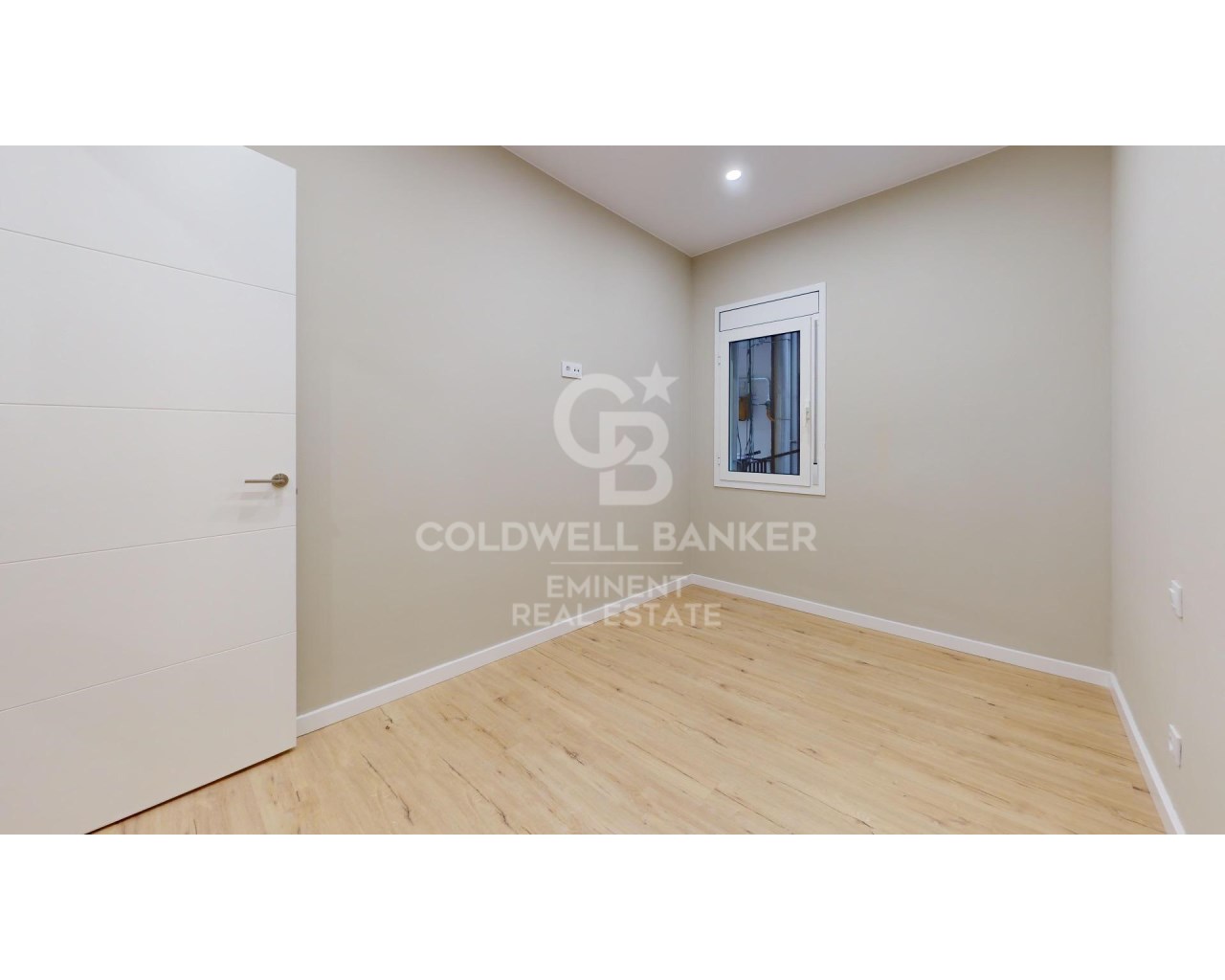 Barcelona, Catalonia, ES, 4 Bedrooms Bedrooms, ,2 BathroomsBathrooms,Residential,For Sale,1826815
