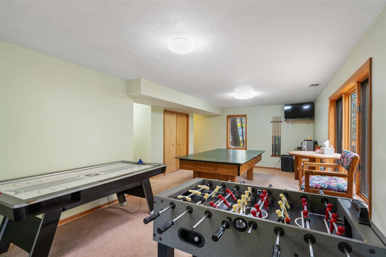 Harbor Springs, Michigan, 49740, United States, 3 Bedrooms Bedrooms, ,2 BathroomsBathrooms,Residential,For Sale,1989648