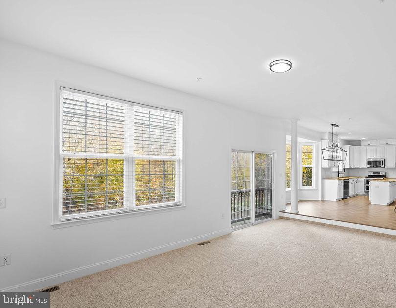 Upper Marlboro, Maryland, 20772, United States, 5 Bedrooms Bedrooms, ,4 BathroomsBathrooms,Residential,For Sale,1988890