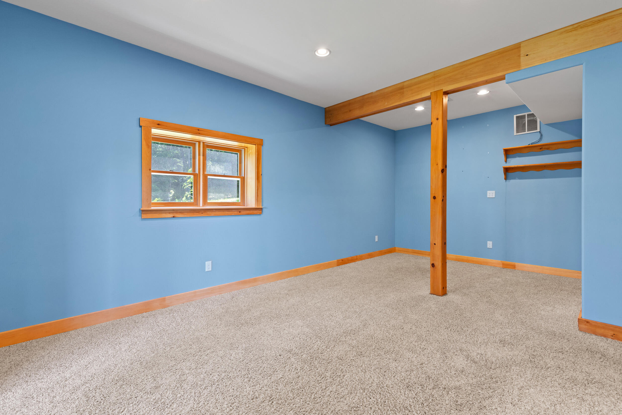 Windham, Maine, 04062, United States, 3 Bedrooms Bedrooms, ,4 BathroomsBathrooms,Residential,For Sale,1937682
