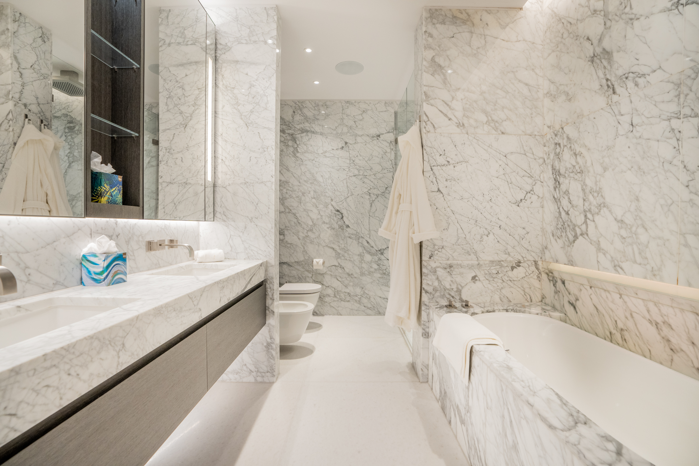  A Three-Bedroom Lateral Apartment at Holland Park Villas - 物件實景