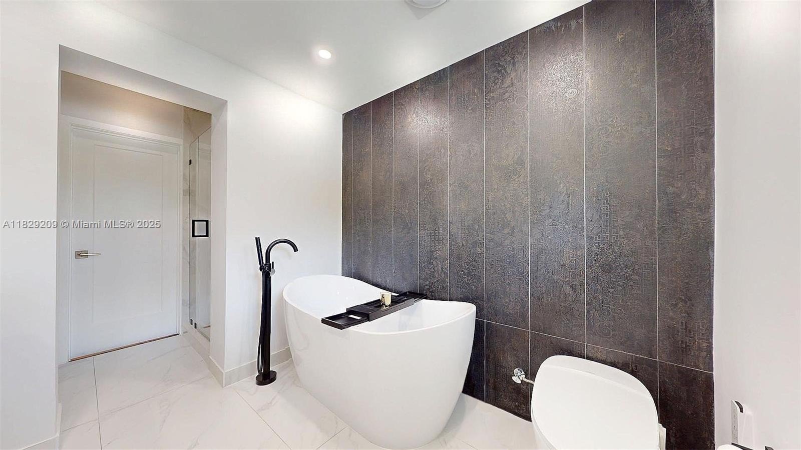 Coral Gables, Florida, 33134, United States, 4 Bedrooms Bedrooms, ,3 BathroomsBathrooms,Residential,For Sale,1976350