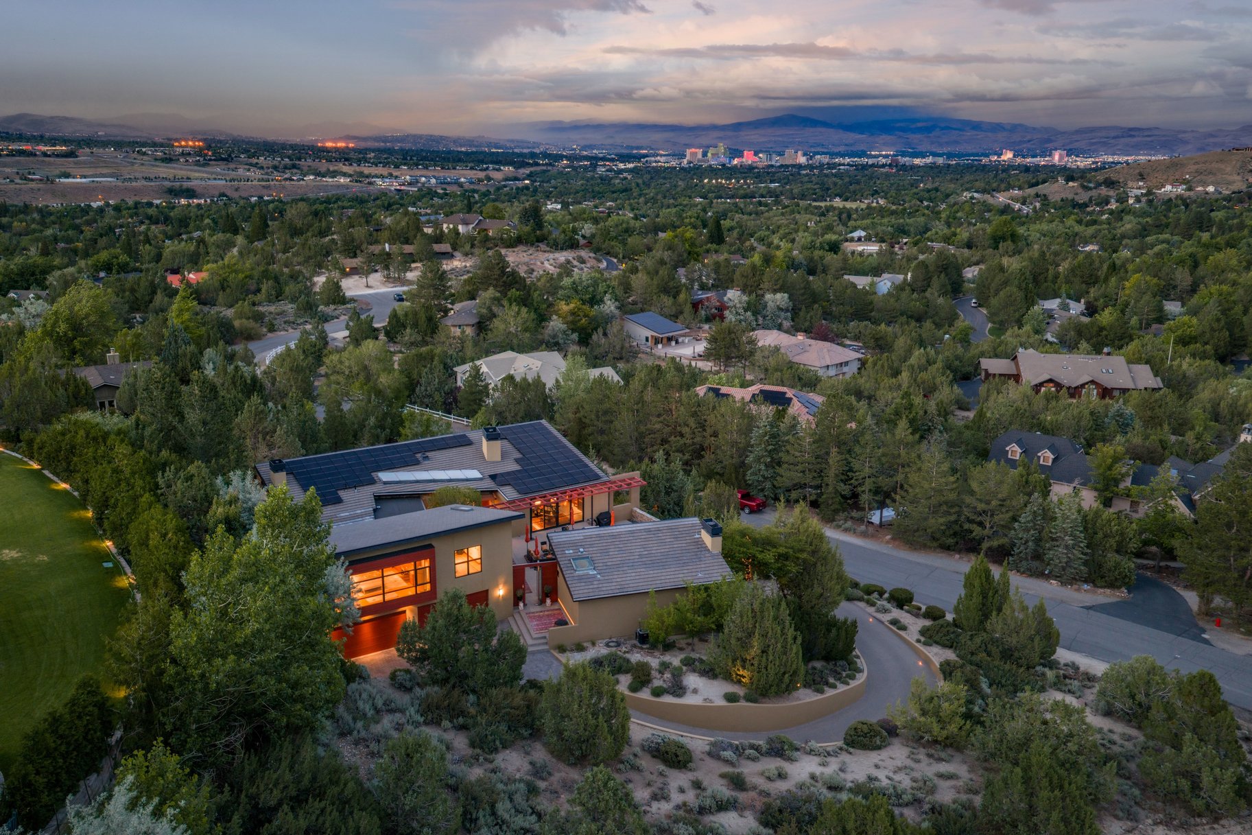  Architectural Masterpiece, Panoramic Views - 物件實景