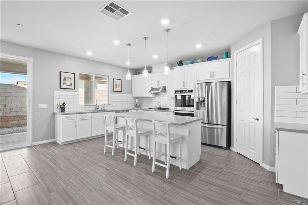Lancaster, California, 93536, United States, 4 Bedrooms Bedrooms, ,2 BathroomsBathrooms,Residential,For Sale,1927925