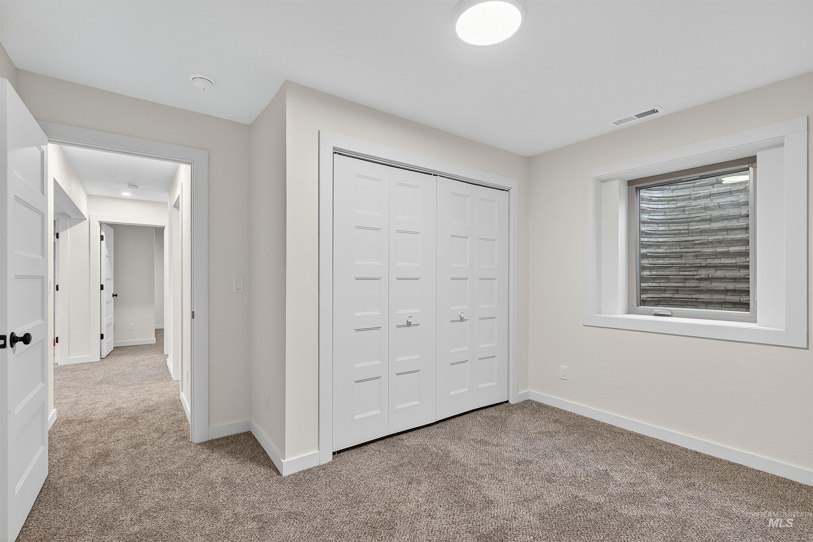 Lewiston, Idaho, 83501, United States, 5 Bedrooms Bedrooms, ,Residential,For Sale,1987812