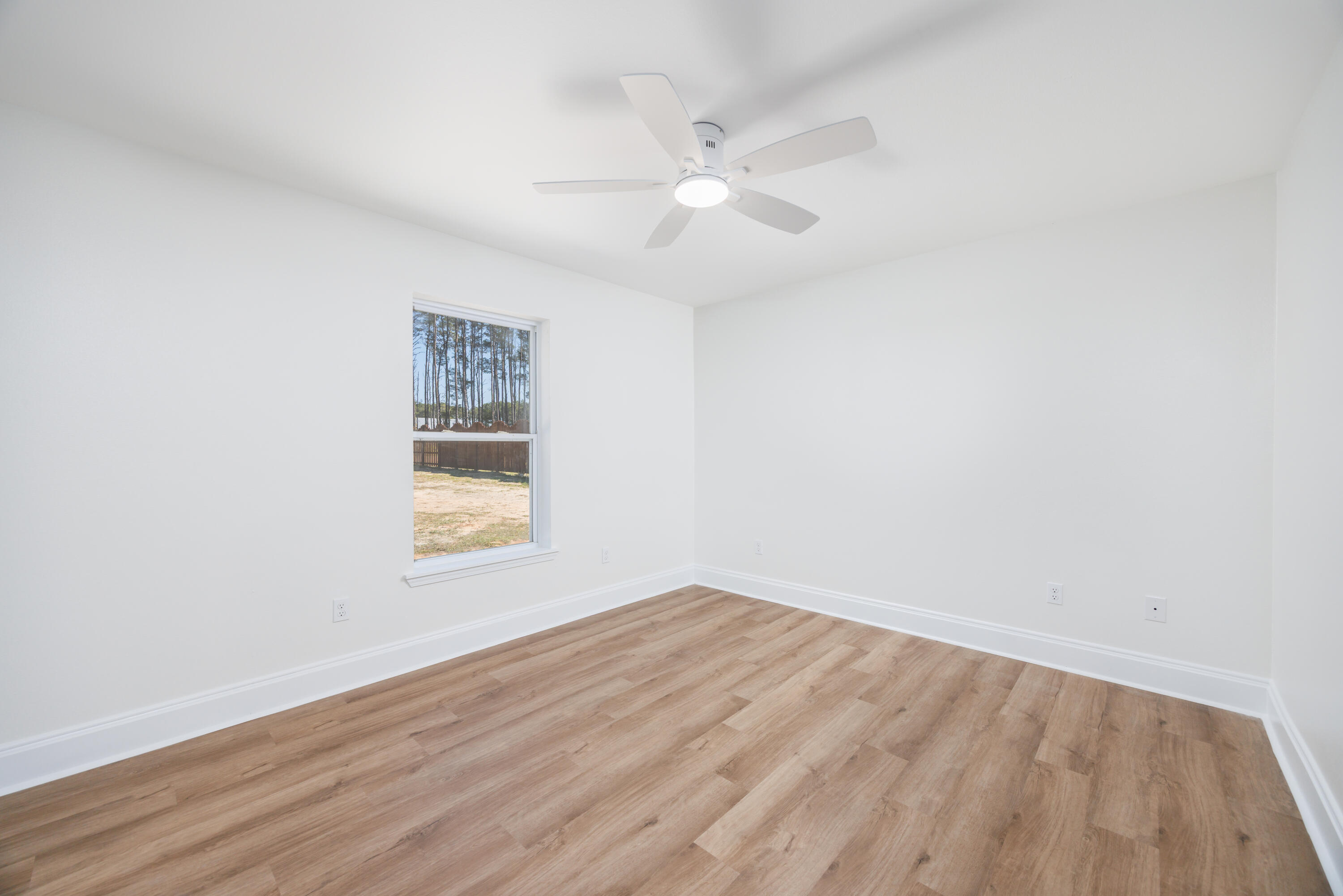 Freeport, Florida, 32439, United States, 4 Bedrooms Bedrooms, ,3 BathroomsBathrooms,Residential,For Sale,1995838