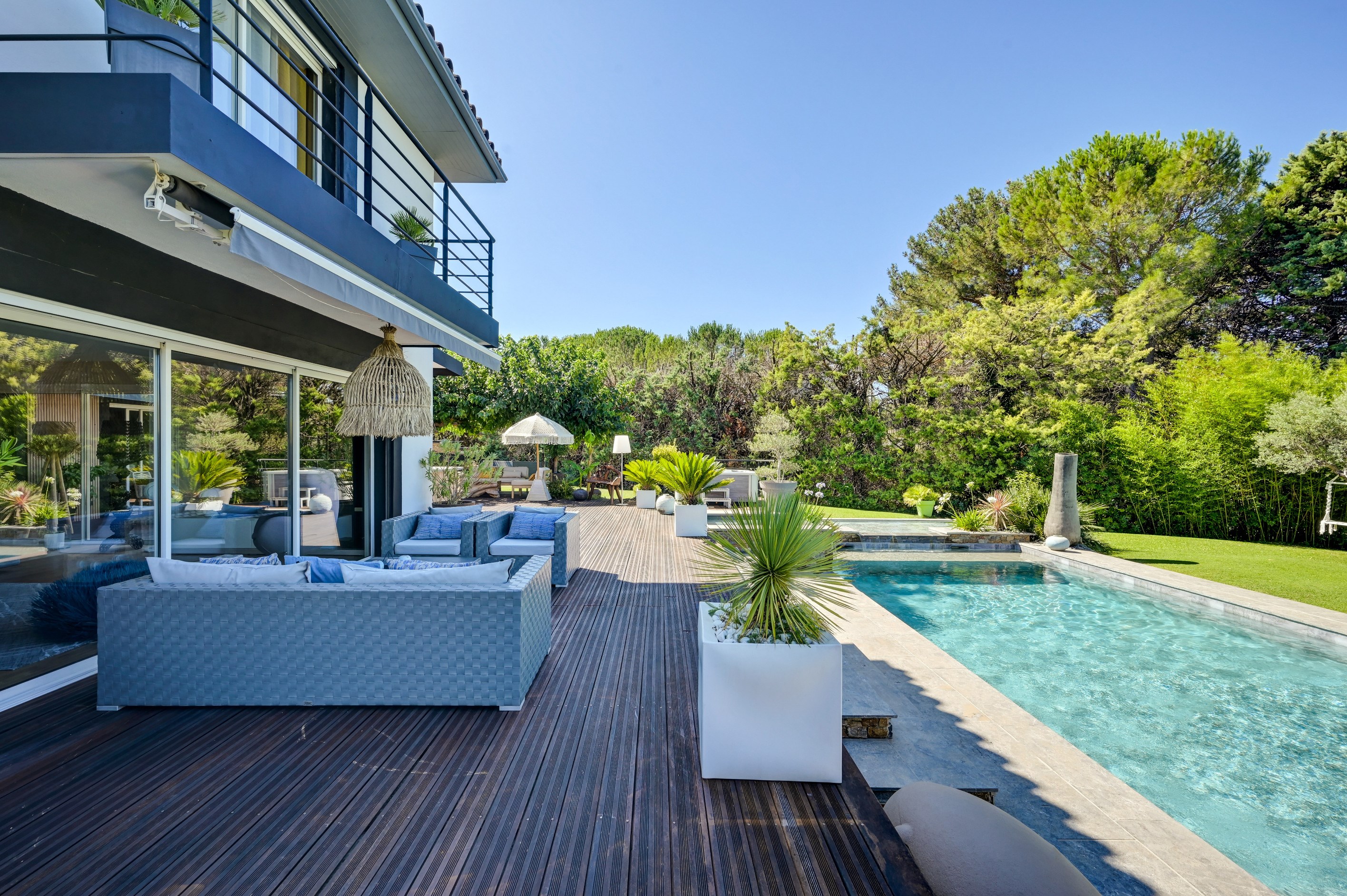  Contemporary Villa with Infinity Pool - 物件實景