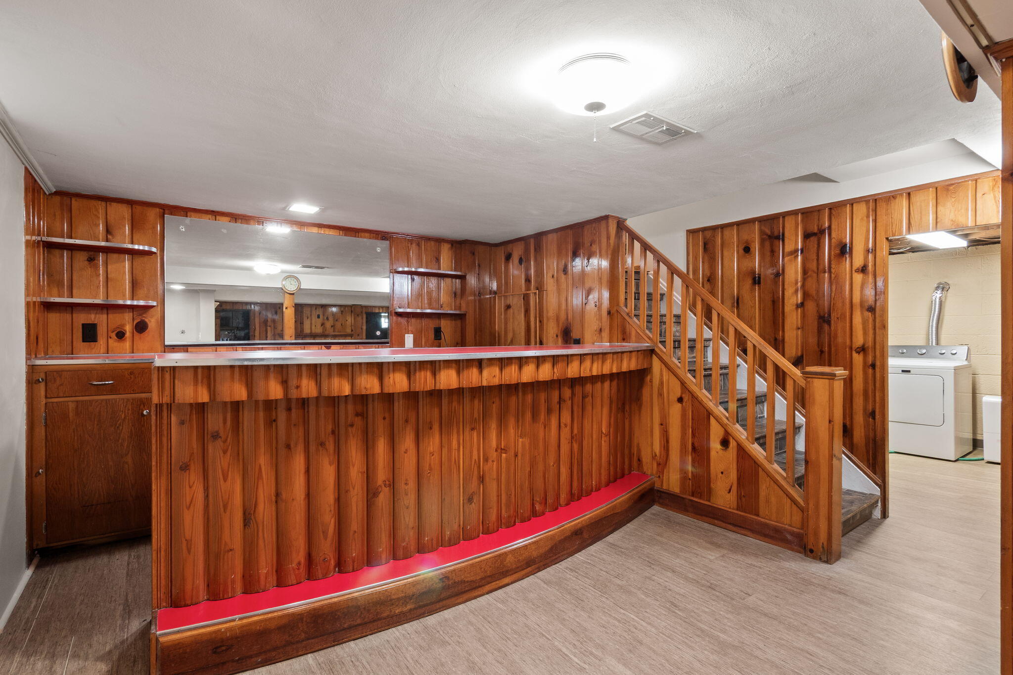 Detroit, Michigan, 48215, United States, 3 Bedrooms Bedrooms, ,4 BathroomsBathrooms,Residential,For Sale,1924310