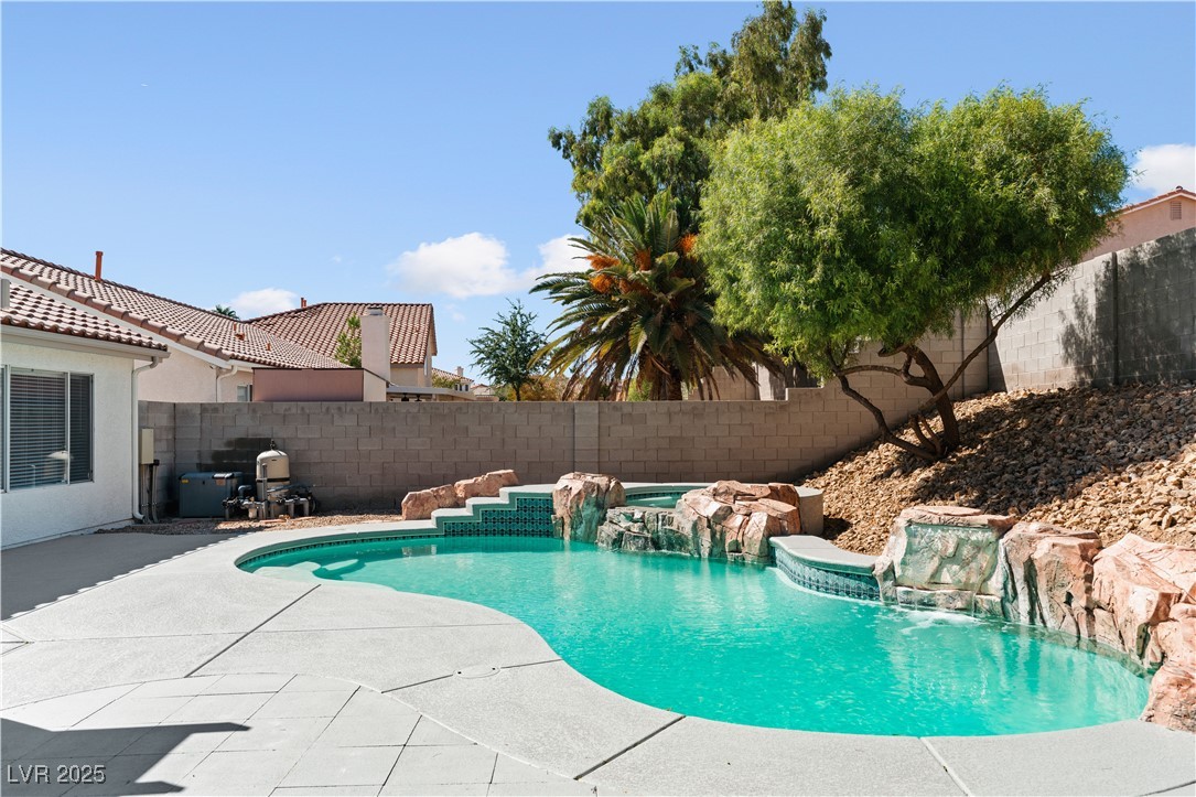 North Las Vegas, Nevada, 89031, United States, 4 Bedrooms Bedrooms, ,2 BathroomsBathrooms,Residential,For Sale,1947196