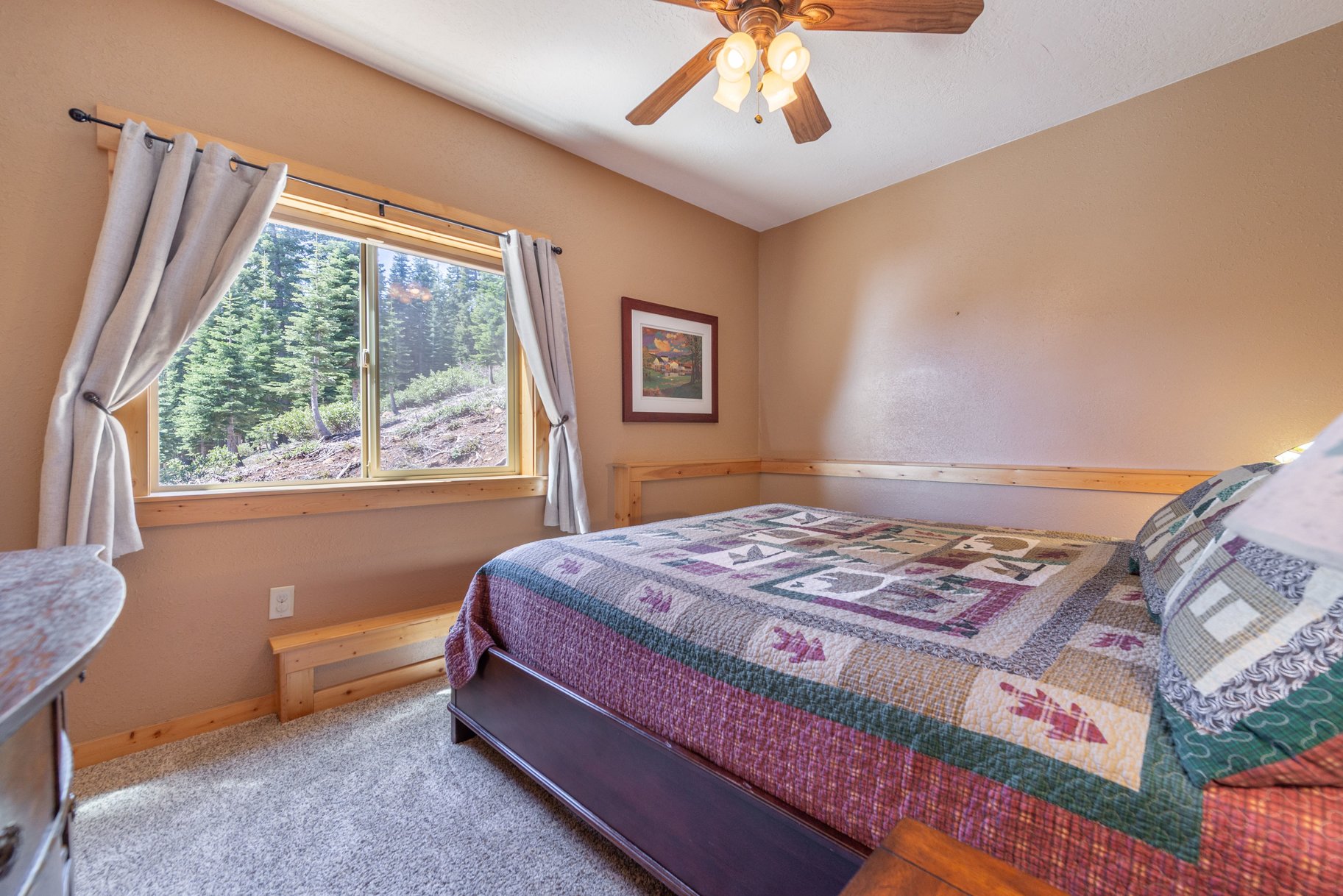 Beautiful Log Home with Carson Range Views from Every Floor - 物件實景