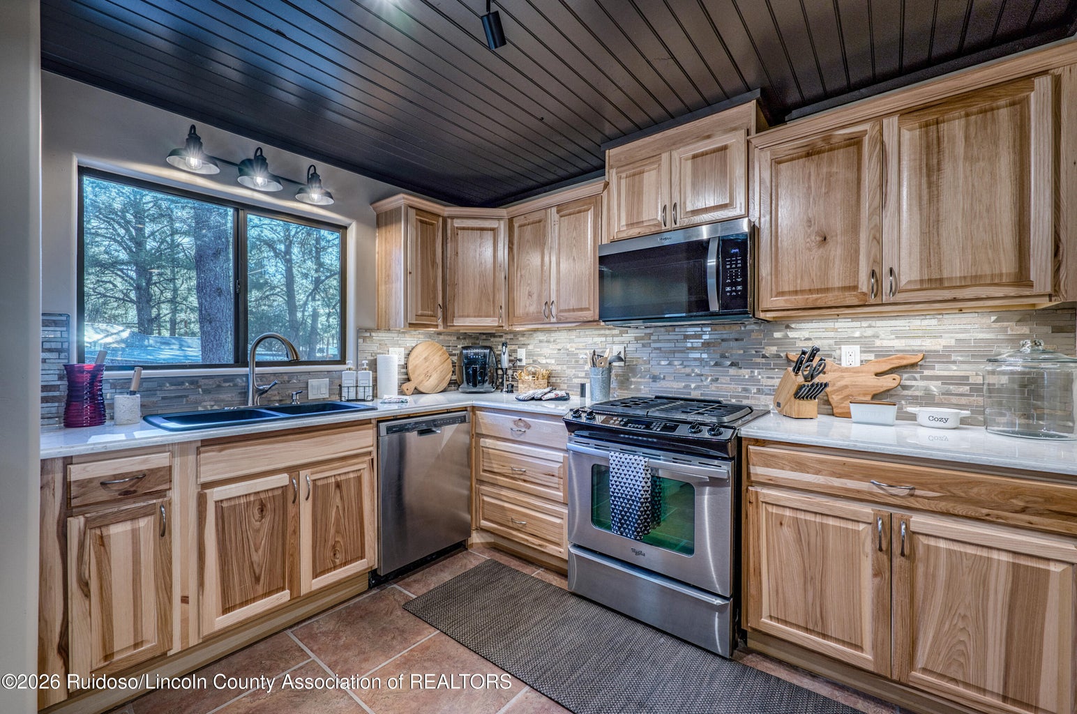 Ruidoso, New Mexico, 88345, United States, 4 Bedrooms Bedrooms, ,3 BathroomsBathrooms,Residential,For Sale,2008088