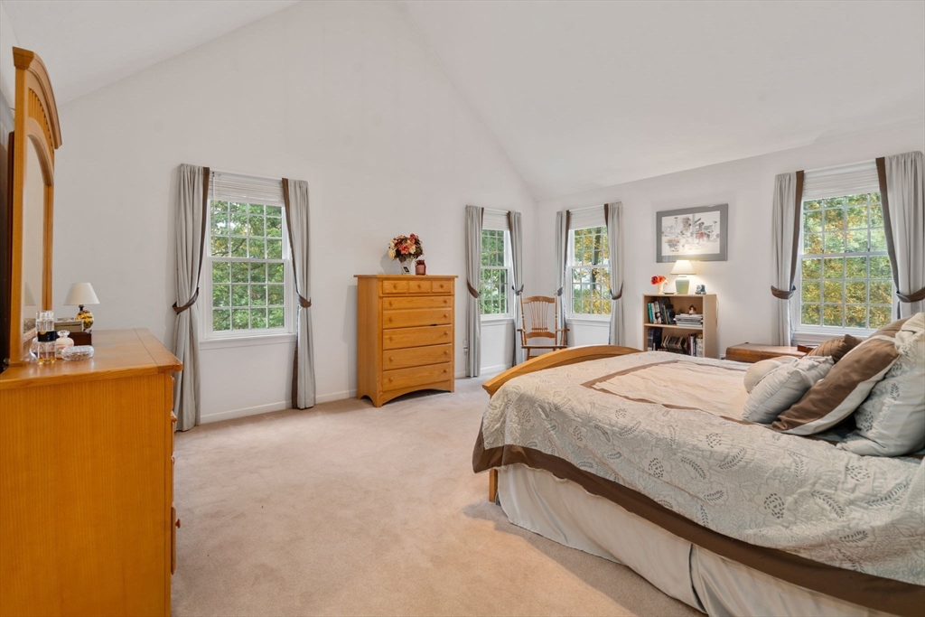 Marlborough, Massachusetts, 01752, United States, 4 Bedrooms Bedrooms, ,3 BathroomsBathrooms,Residential,For Sale,1995597