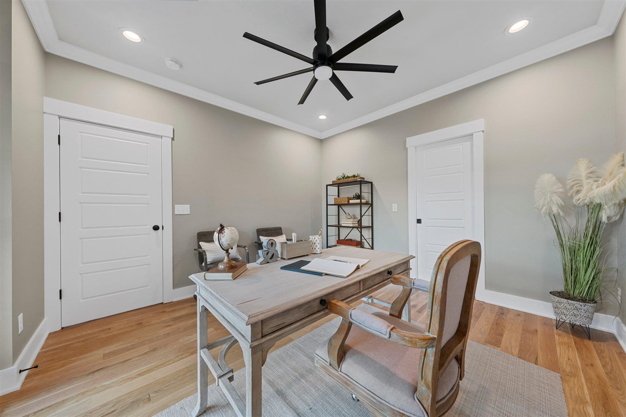 Franklin, Kentucky, 42134, United States, 3 Bedrooms Bedrooms, ,3 BathroomsBathrooms,Residential,For Sale,1988354