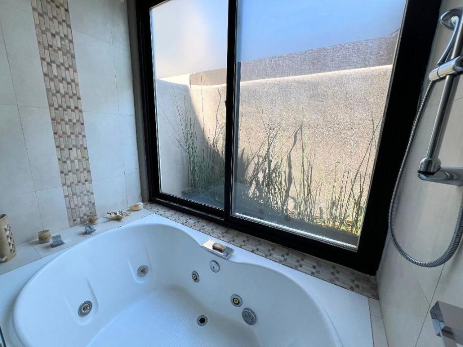 Huixquilucan, Estado de méxico, 52774, Mexico, 4 Bedrooms Bedrooms, ,4 BathroomsBathrooms,Residential,For Sale,1691584