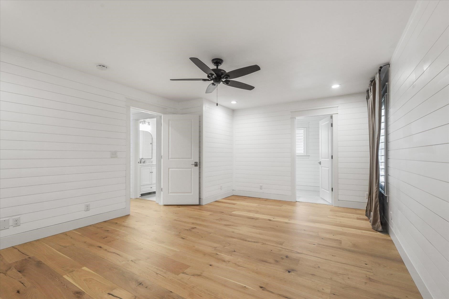 Tallahassee, Florida, 32308-0927, United States, 4 Bedrooms Bedrooms, ,3 BathroomsBathrooms,Residential,For Sale,1981532