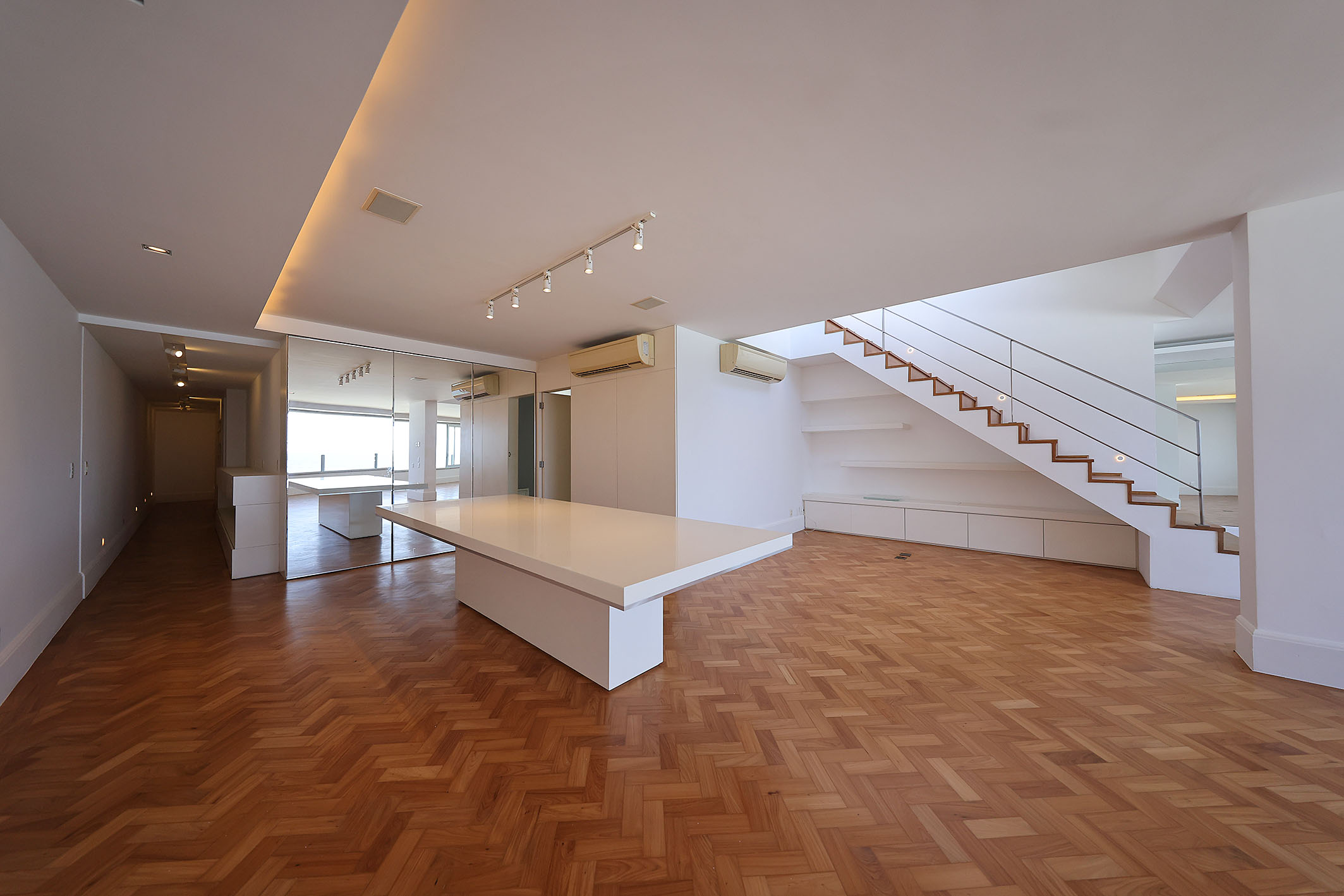  Exclusive penthouse with open views on Francisco Bhering - 物件實景