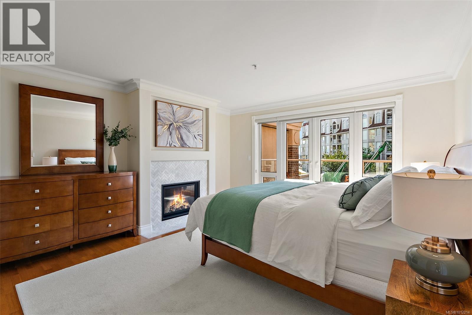 VICTORIA, British Columbia, V9A 7M5, CA, 4 Bedrooms Bedrooms, ,4 BathroomsBathrooms,Residential,For Sale,1947216