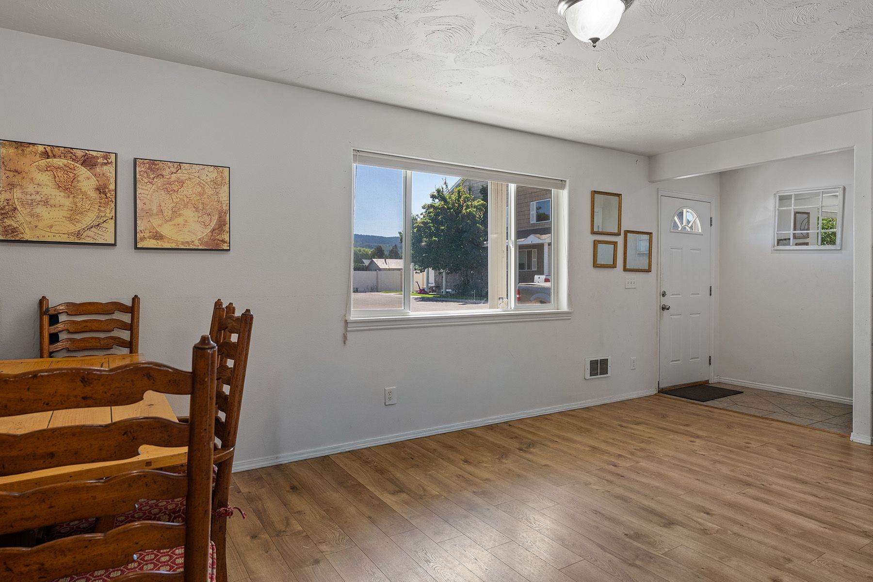  Applewood Grove Townhome - 物件實景
