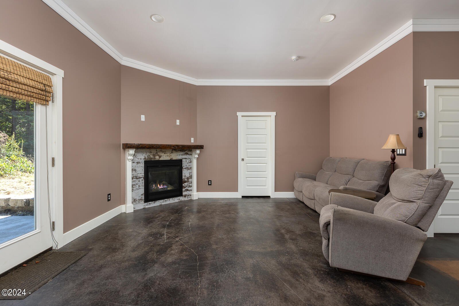 Waldport, Oregon, 97394, United States, 1 Bedroom Bedrooms, ,Residential,For Sale,1902038