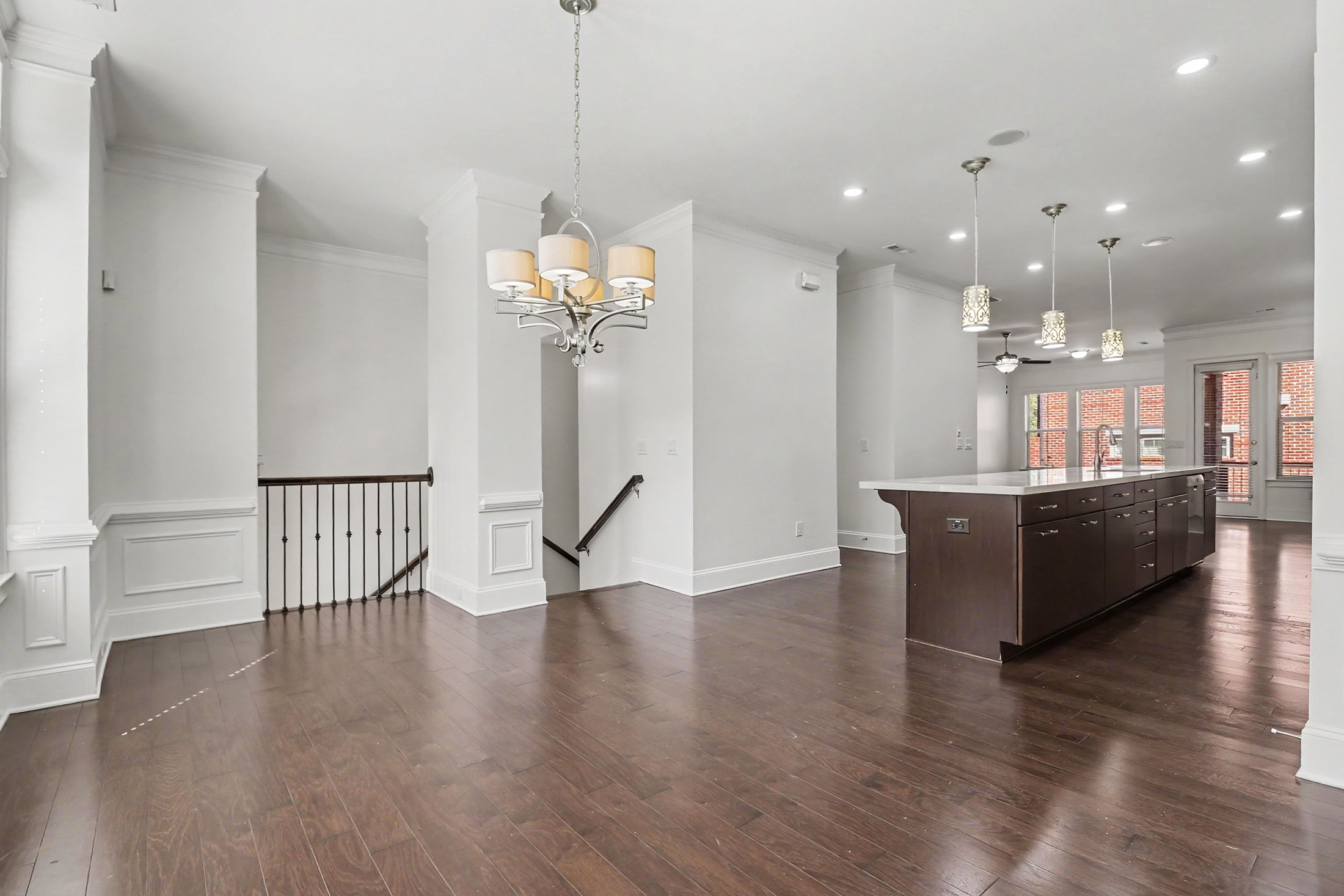  Beautiful Move-in Ready Townhome in the Gated Gramercy Community - 物件實景