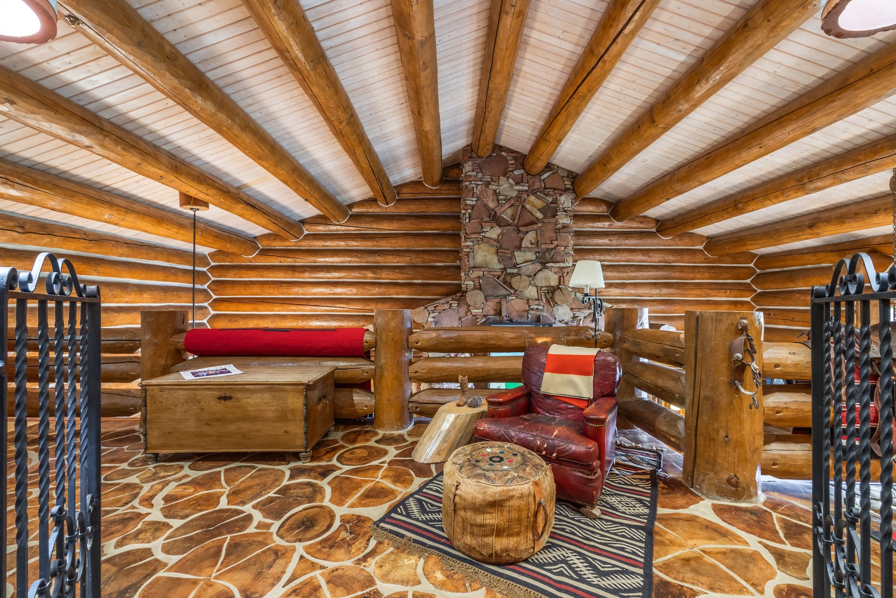  33 ACRE SOULFUL PARK CITY ESTATE WITH GRAND HOME AND GUEST HOUSE - 物件實景
