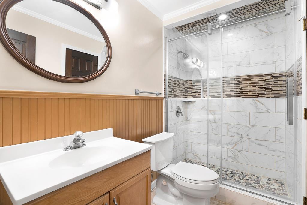 DALTON, Georgia, 30720, United States, 5 Bedrooms Bedrooms, ,3 BathroomsBathrooms,Residential,For Sale,1939085