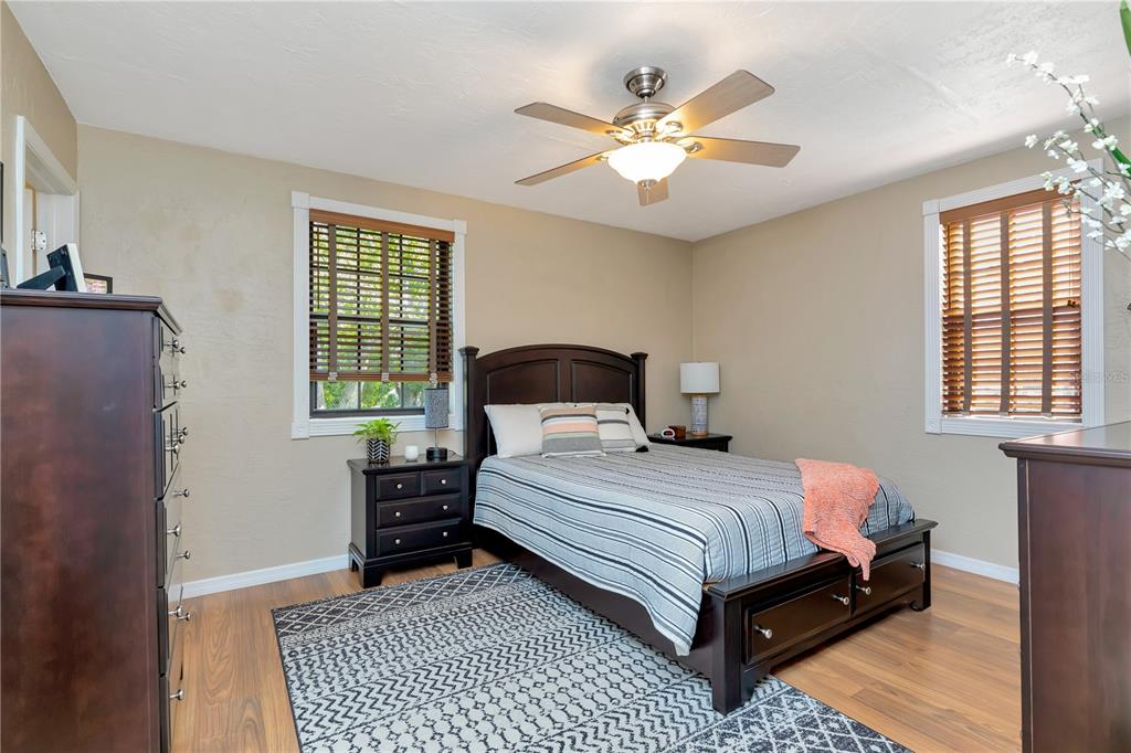 Largo, Florida, 33773, United States, 3 Bedrooms Bedrooms, ,3 BathroomsBathrooms,Residential,For Sale,1839107