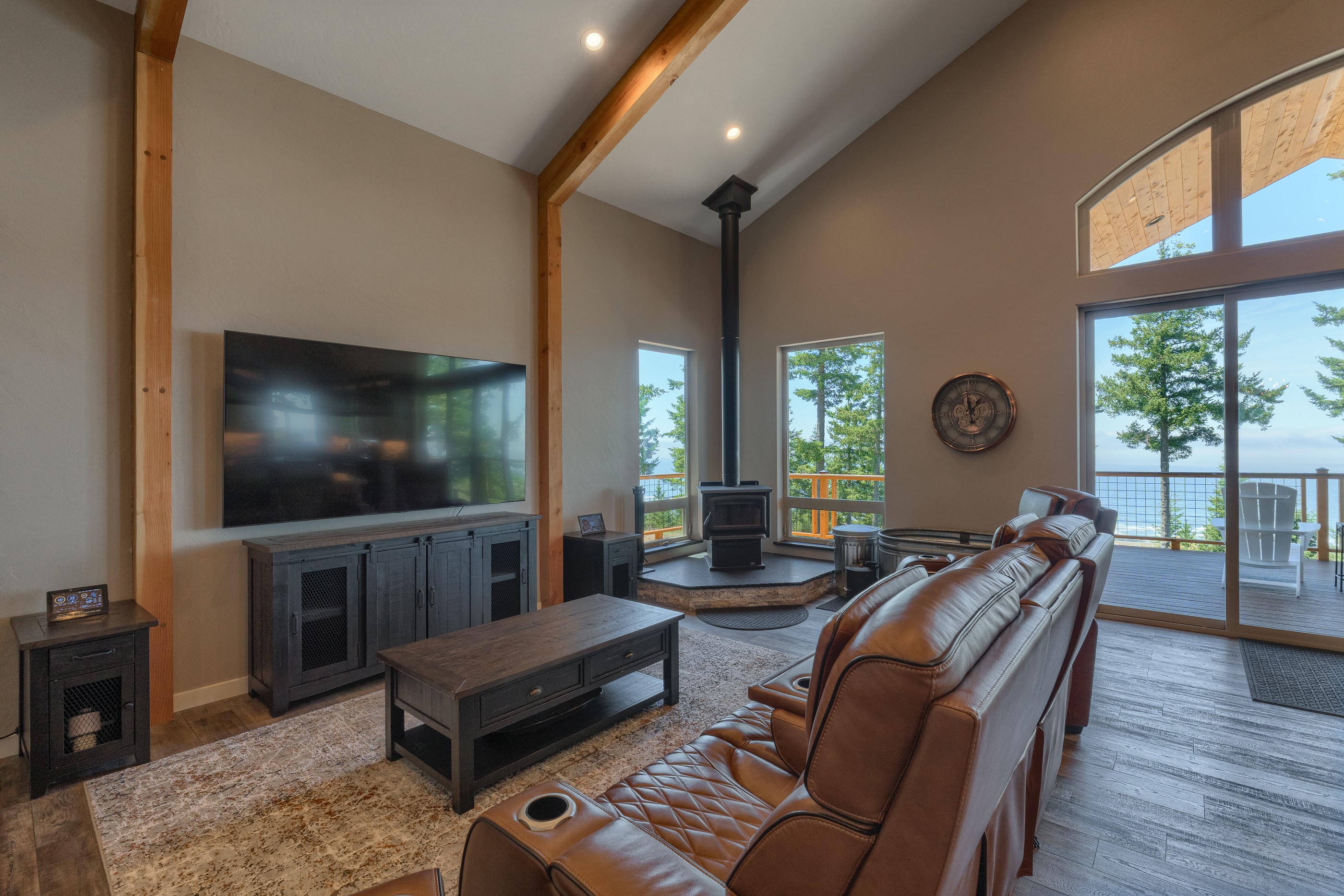  Majestic Ocean & Rogue River Views on 80 Acres - 物件實景