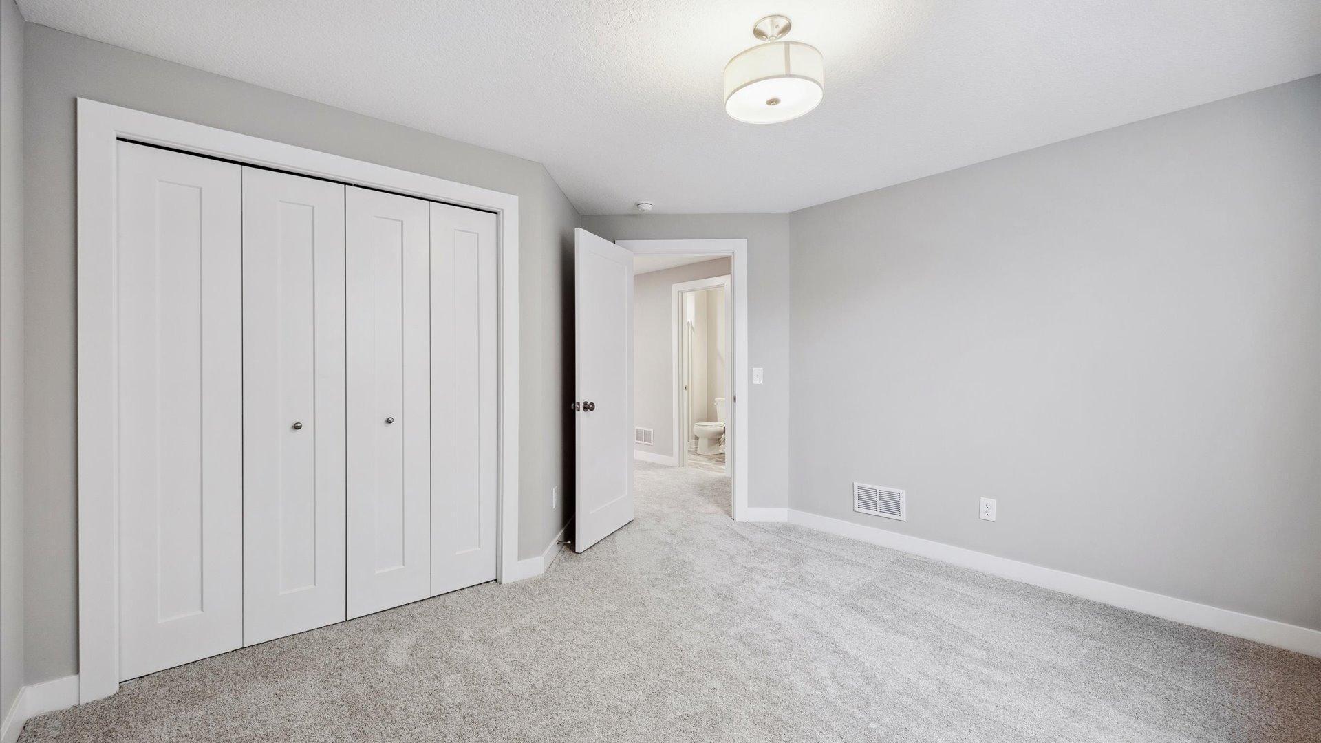 Woodbury, Minnesota, 55129, United States, 4 Bedrooms Bedrooms, ,2 BathroomsBathrooms,Residential,For Sale,1736697