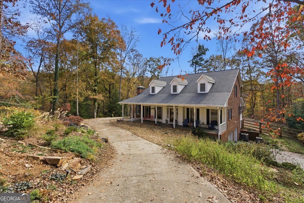 Douglasville, Georgia, 30135, United States, 5 Bedrooms Bedrooms, ,3 BathroomsBathrooms,Residential,For Sale,1988782