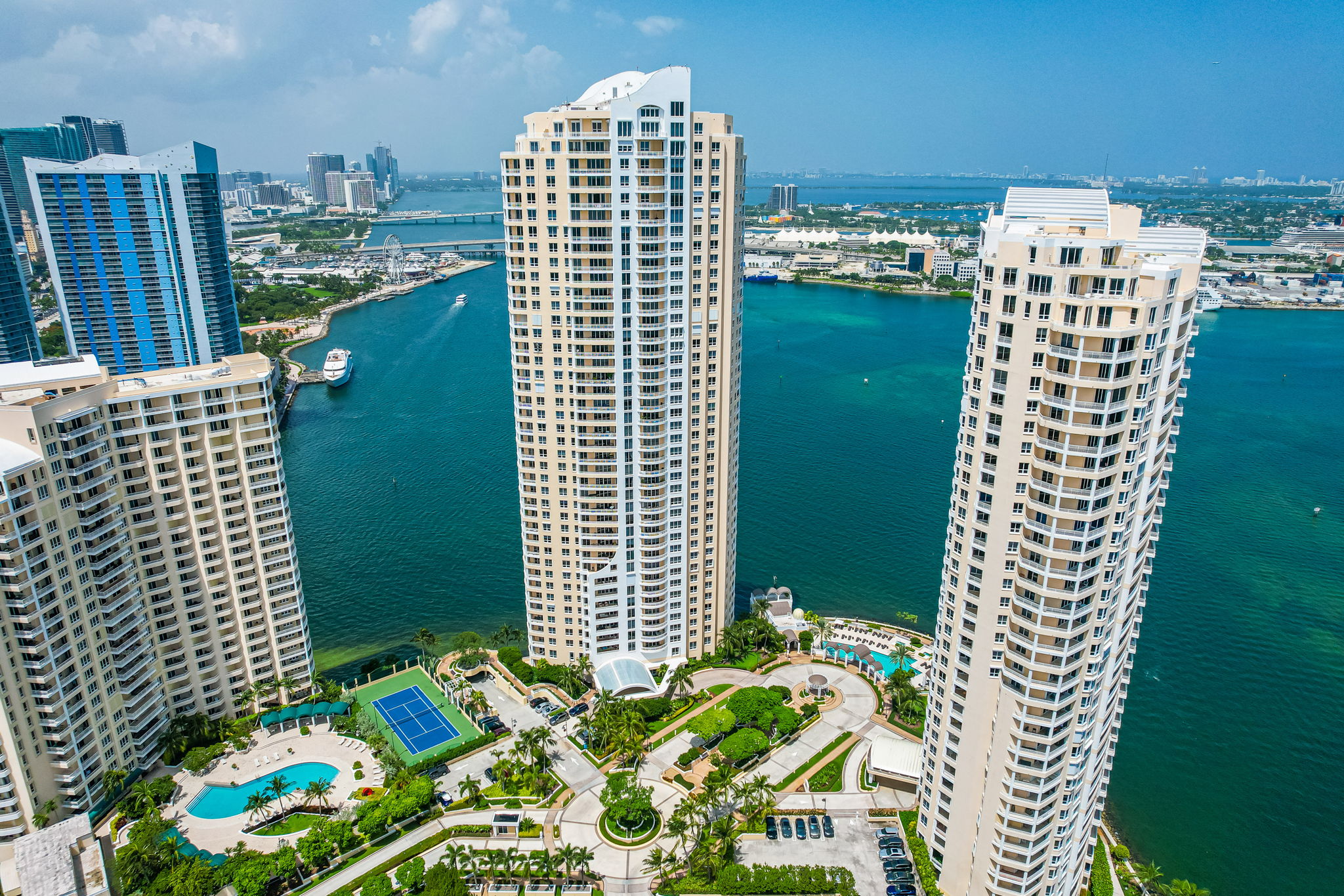  848 Brickell Key Drive LPH4401, Miami, FL, 33131 - 物件實景