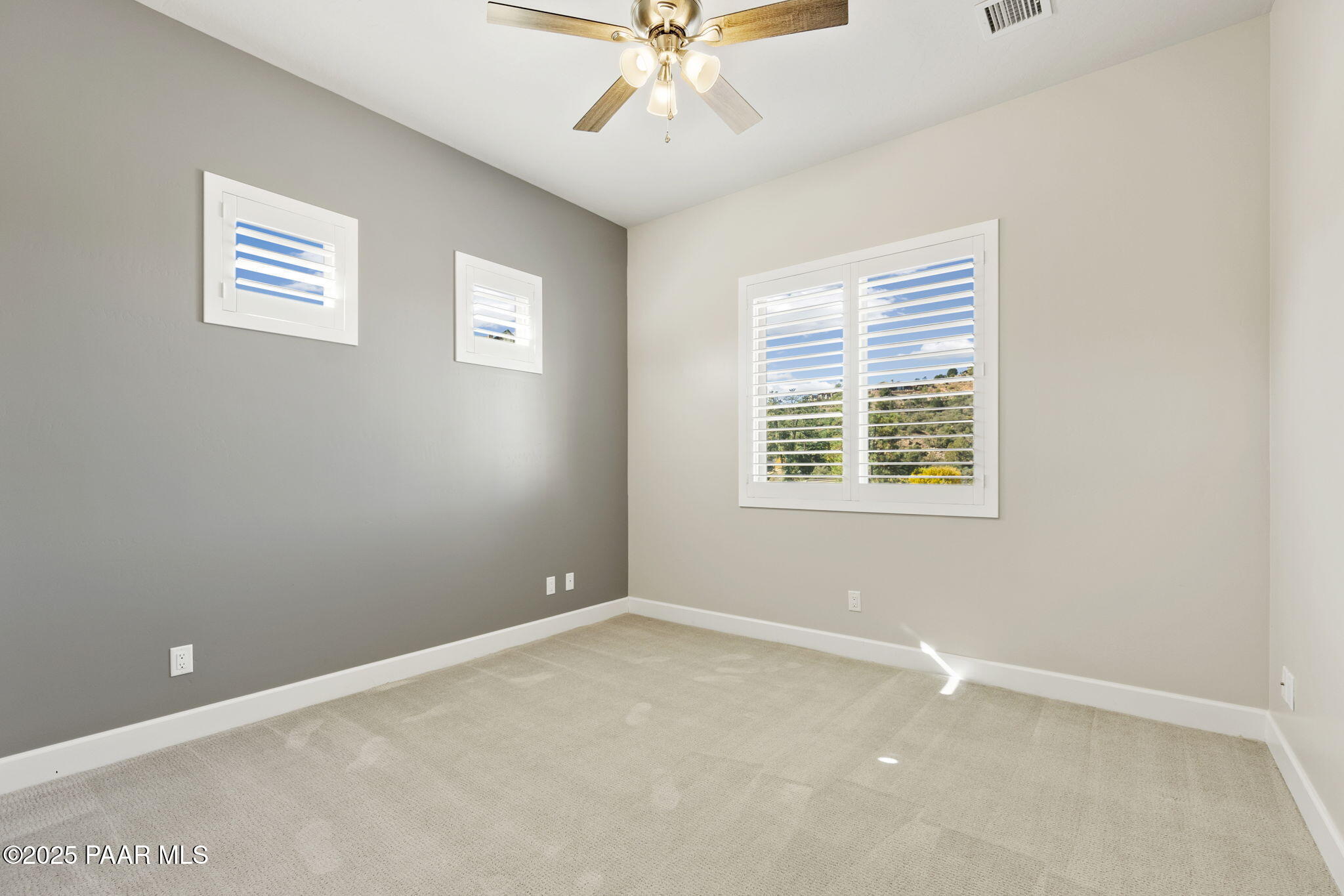 Prescott, Arizona, 86305, United States, 4 Bedrooms Bedrooms, ,2 BathroomsBathrooms,Residential,For Sale,1987901