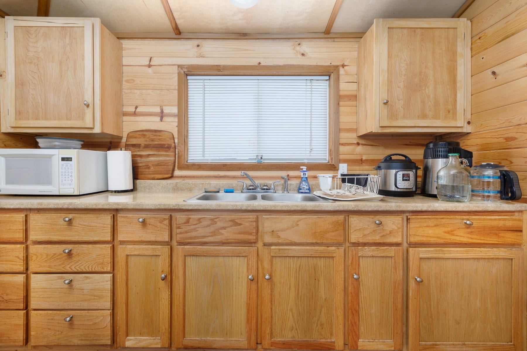  35 NW DOLPHIN ST Newport, OR 97365 - 物件實景
