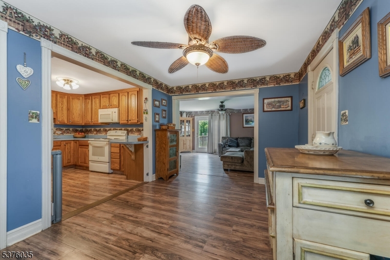 Phillipsburg Town, New Jersey, 08865, United States, 6 Bedrooms Bedrooms, ,4 BathroomsBathrooms,Residential,For Sale,1918649