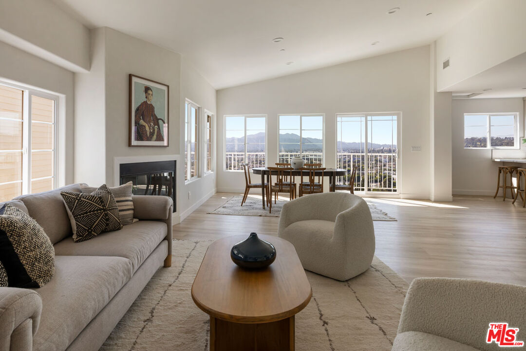 Los Angeles, California, 90065, United States, 3 Bedrooms Bedrooms, ,3 BathroomsBathrooms,Residential,For Sale,1925113