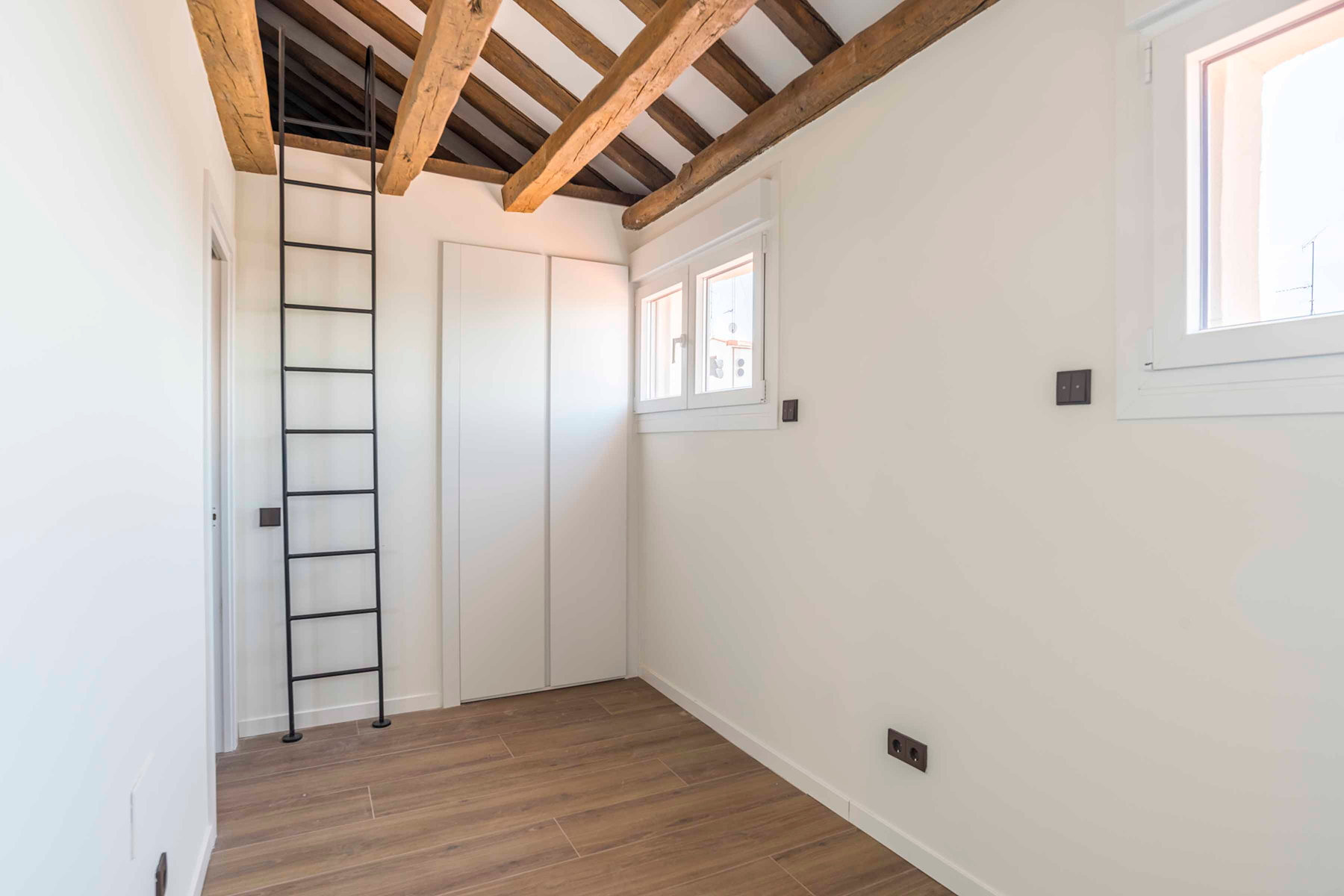  Charming renovated flat on Ruiz Street - 物件實景