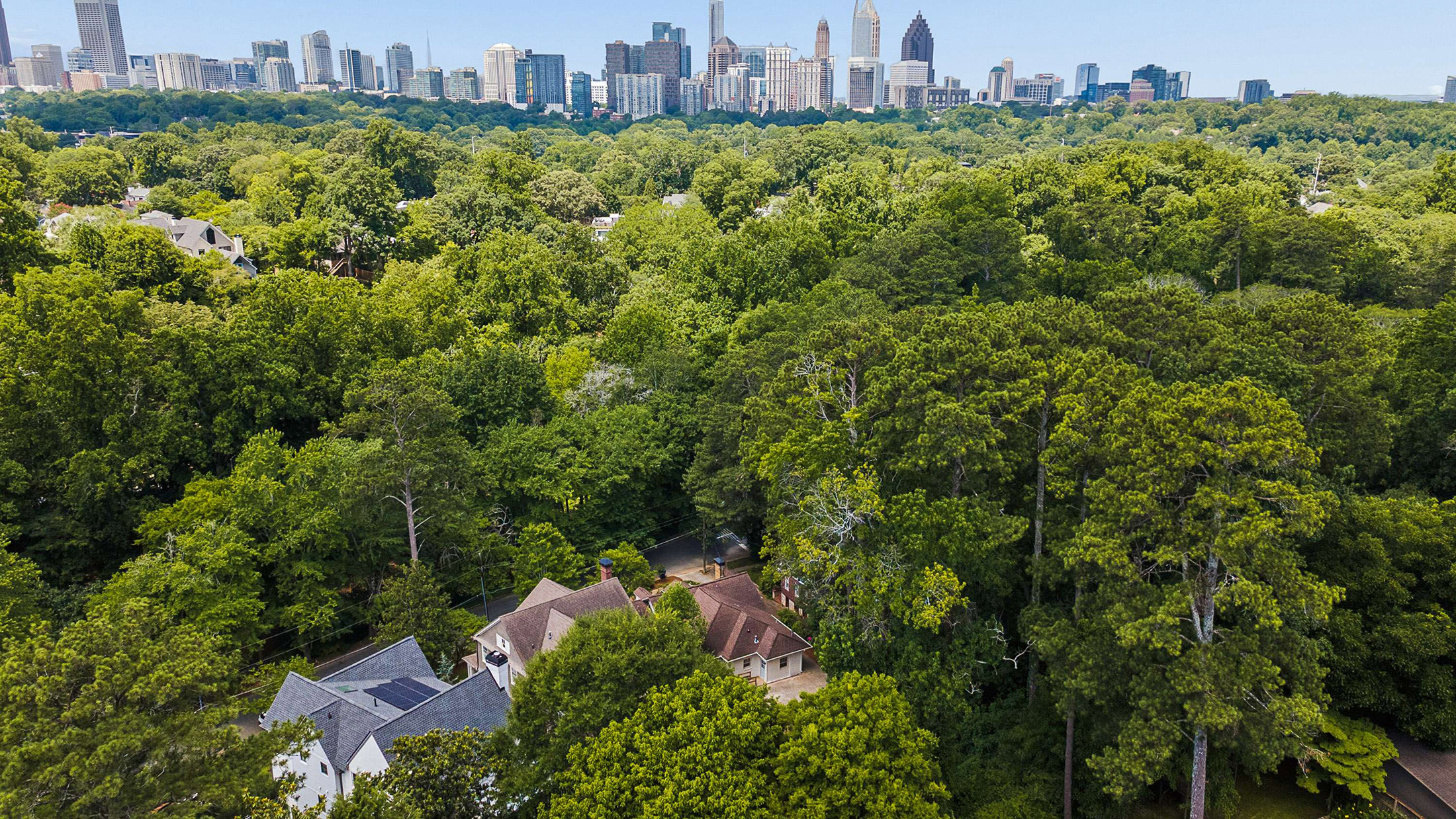  Charming 1930 Craftsman Bungalow in an Unbeatable Virginia Highland Location - 物件實景