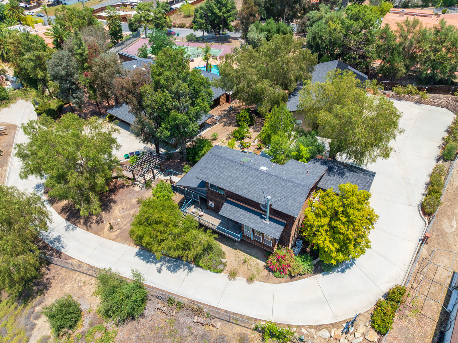 Hemet, California, 92544, United States, 6 Bedrooms Bedrooms, ,6 BathroomsBathrooms,Residential,For Sale,1849818