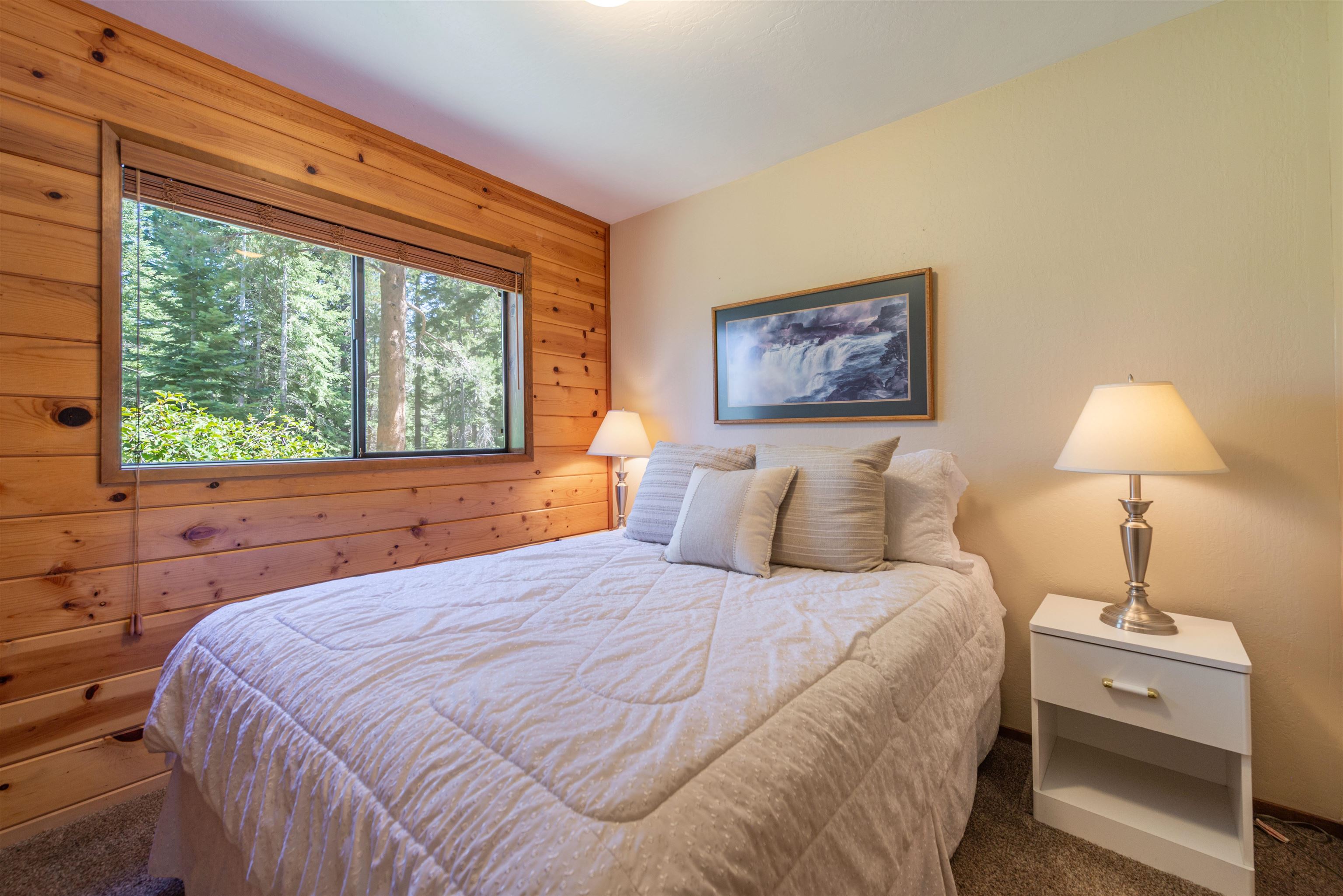 Truckee, California, 96161, United States, 3 Bedrooms Bedrooms, ,2 BathroomsBathrooms,Residential,For Sale,1917149