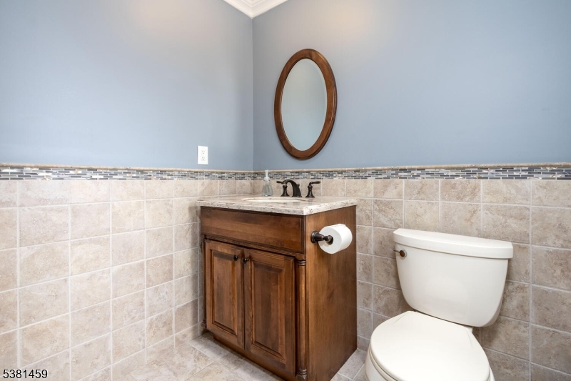 Roxbury Twp., New Jersey, 07876, United States, 4 Bedrooms Bedrooms, ,3 BathroomsBathrooms,Residential,For Sale,1934479