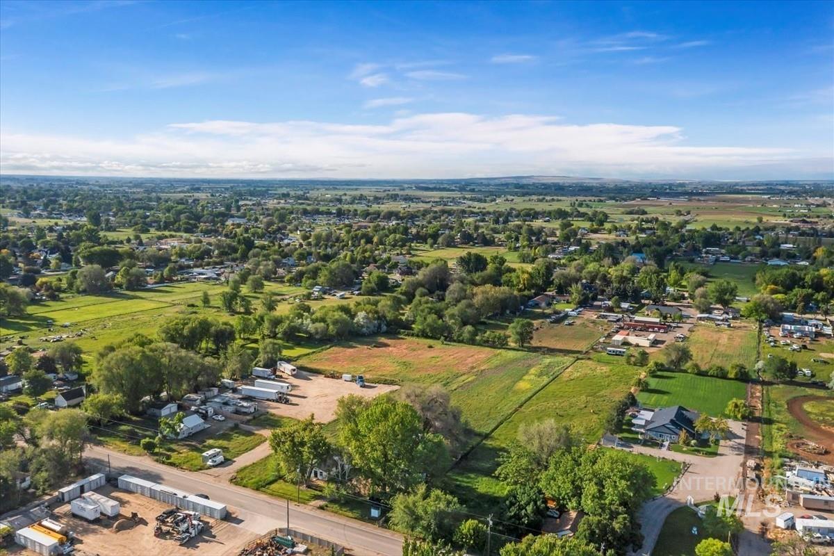 Nampa, Idaho, 83687, United States, 3 Bedrooms Bedrooms, ,2 BathroomsBathrooms,Residential,For Sale,1827445