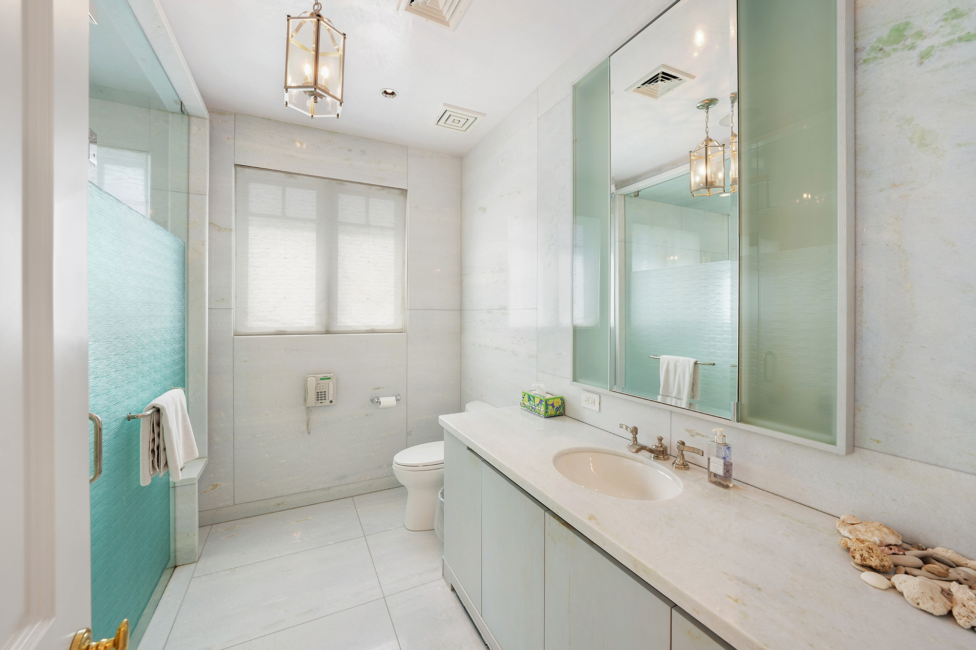 Brooklyn, New York, 11230, United States, 4 Bedrooms Bedrooms, ,7 BathroomsBathrooms,Residential,For Sale,1942878
