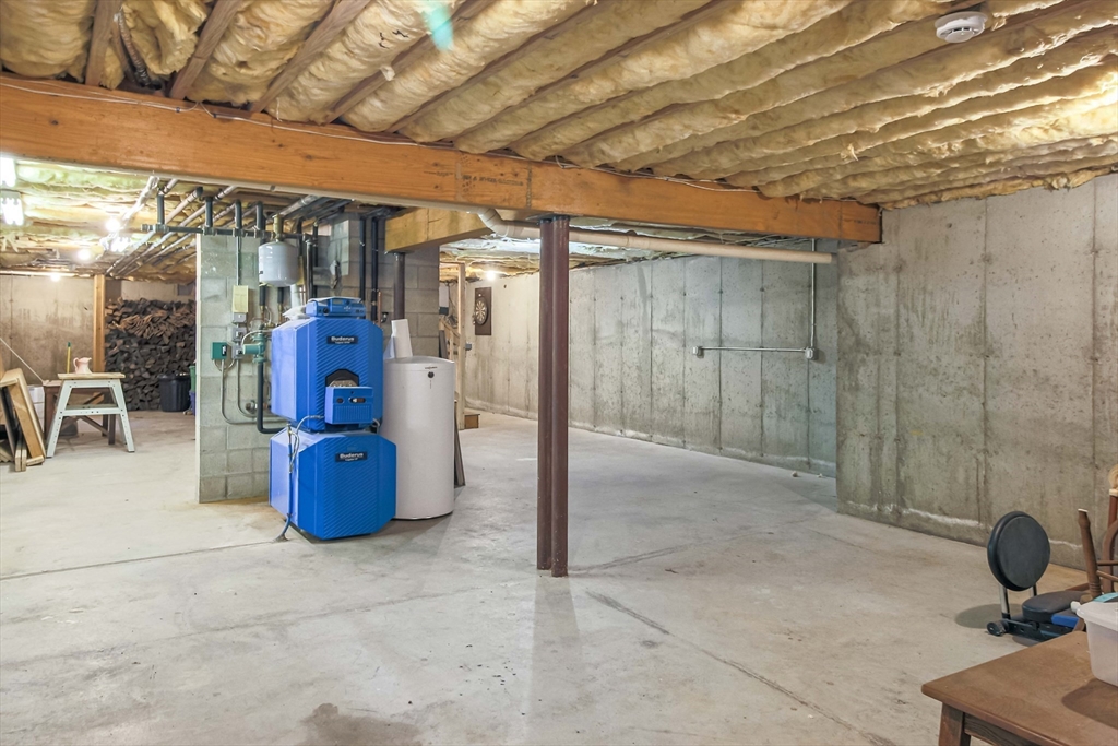 Sutton, Massachusetts, 01590, United States, 3 Bedrooms Bedrooms, ,3 BathroomsBathrooms,Residential,For Sale,1982878