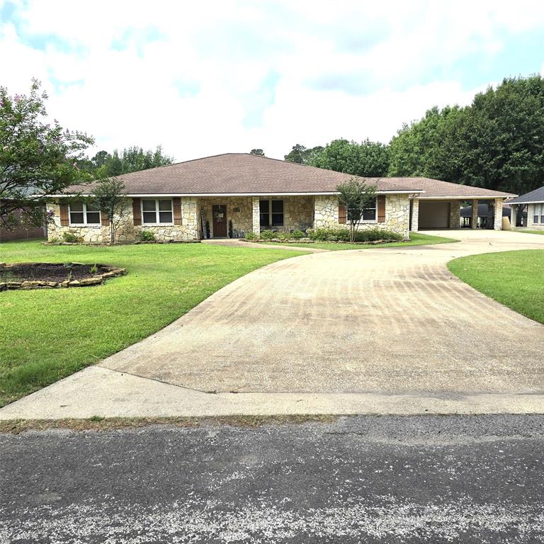 26 Westpoint Drive, Trinity, Texas, 75862, United States, 4 Bedrooms Bedrooms, ,3 BathroomsBathrooms,Residential,For Sale,26 Westpoint Drive,1680541