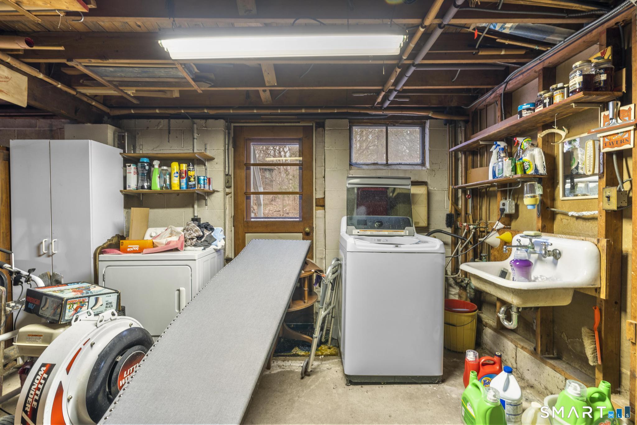 Norwalk, Connecticut, 06851, United States, 3 Bedrooms Bedrooms, ,2 BathroomsBathrooms,Residential,For Sale,2010794