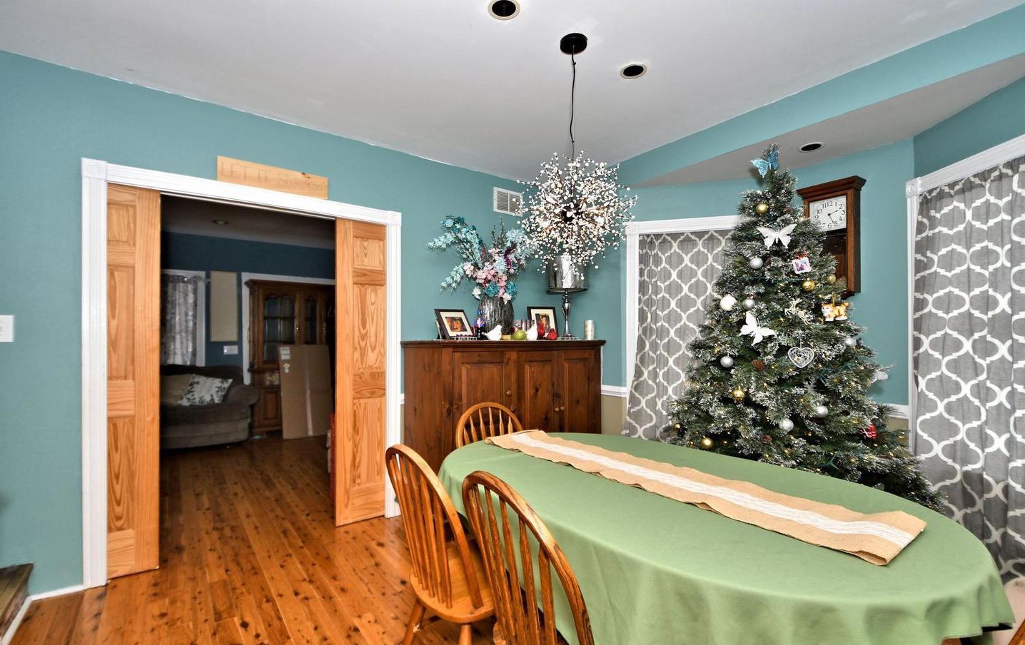 Pennington, New Jersey, 08534, United States, 3 Bedrooms Bedrooms, ,Residential,For Sale,1928704