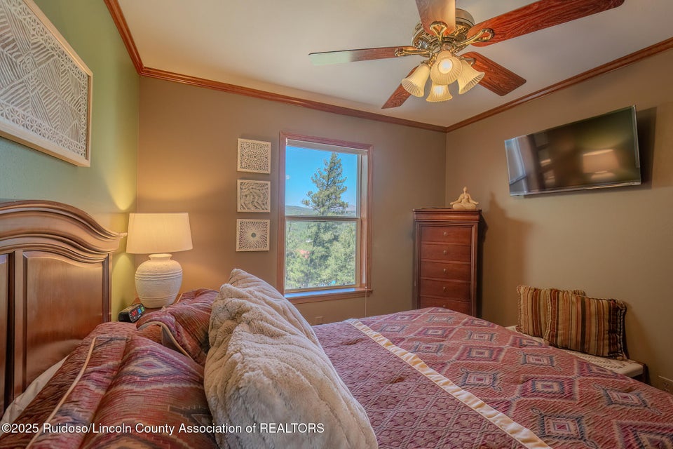 Ruidoso, New Mexico, 88345, United States, 4 Bedrooms Bedrooms, ,3 BathroomsBathrooms,Residential,For Sale,1909726