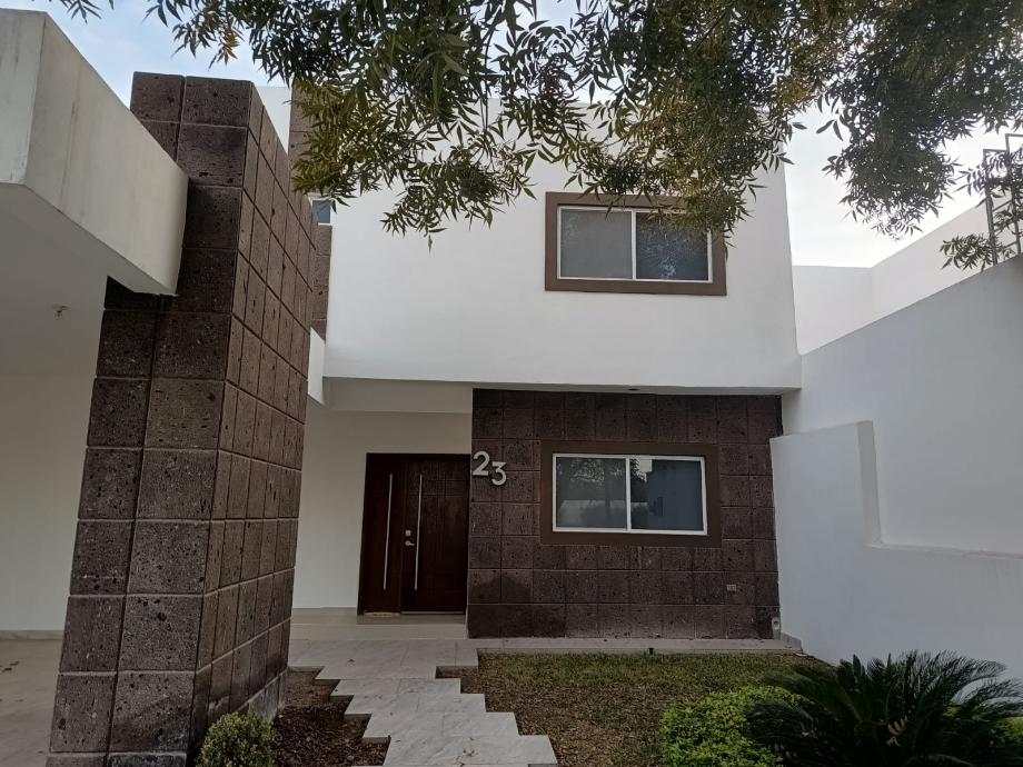 Cerrada Piment?n, Torreón, Coahuila de Zaragoza, 27400, Mexico, 3 Bedrooms Bedrooms, ,3 BathroomsBathrooms,Residential,For Sale,Cerrada Piment?n,1672264